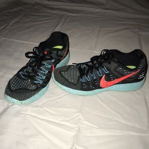 Nike lunarlon running shoes